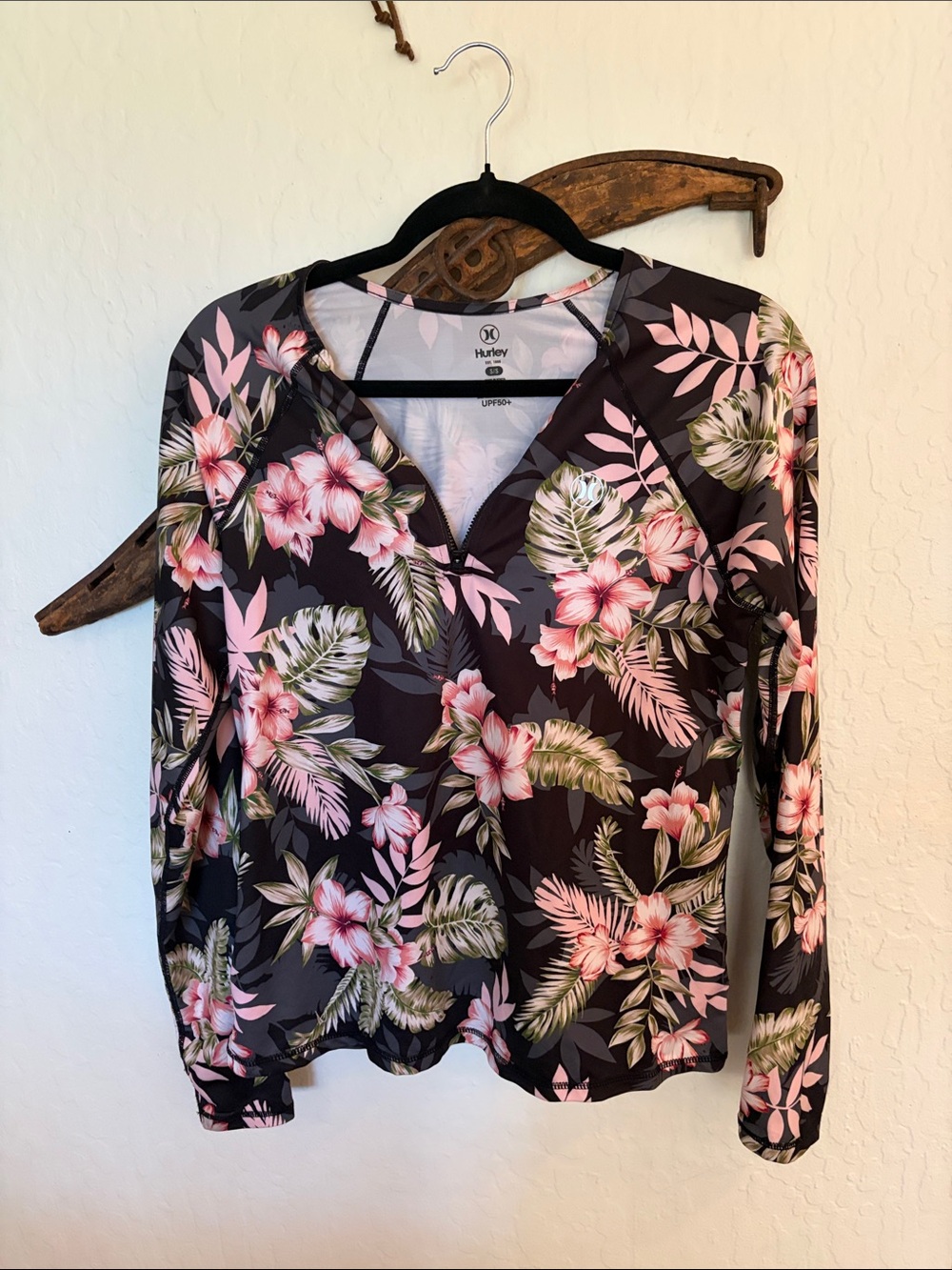 Hurley Black Floral Long-Sleeve Rash Guard with Pink Flowers UPF 50+